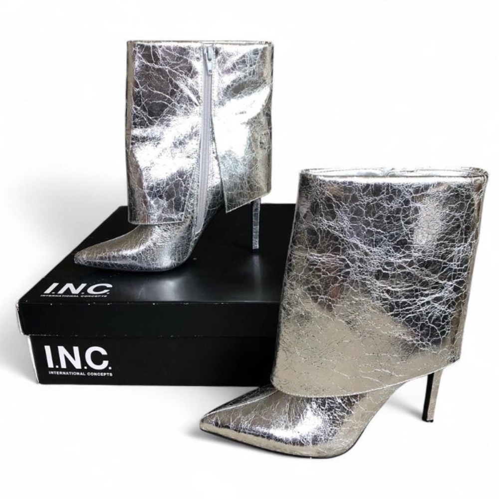 I.n.c. International Concepts Women's Sabeel Cuff Booties Silver Crinkle 6.5M
